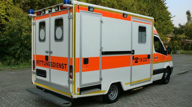 Mercedes-Benz Sprinter 516 CDI /on Stock / Mercedes-Benz Sprinter 516 CDI /on Stock / - Ambulans arabası: fotoğraf 4 Mercedes-Benz Sprinter 516 CDI /on Stock / Mercedes-Benz Sprinter 516 CDI /on Stock / - Ambulans arabası: fotoğraf 4