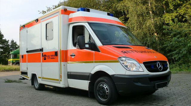Mercedes-Benz Sprinter 516 CDI /on Stock / Mercedes-Benz Sprinter 516 CDI /on Stock / - Ambulans arabası: fotoğraf 3 Mercedes-Benz Sprinter 516 CDI /on Stock / Mercedes-Benz Sprinter 516 CDI /on Stock / - Ambulans arabası: fotoğraf 3