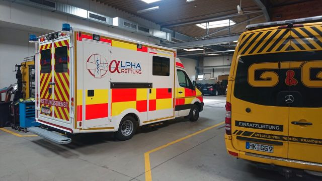 Mercedes-Benz Sprinter 519 ATM 0 KM WAS Koffer Mercedes-Benz Sprinter 519 ATM 0 KM WAS Koffer - Ambulans arabası: fotoğraf 1 Mercedes-Benz Sprinter 519 ATM 0 KM WAS Koffer Mercedes-Benz Sprinter 519 ATM 0 KM WAS Koffer - Ambulans arabası: fotoğraf 1