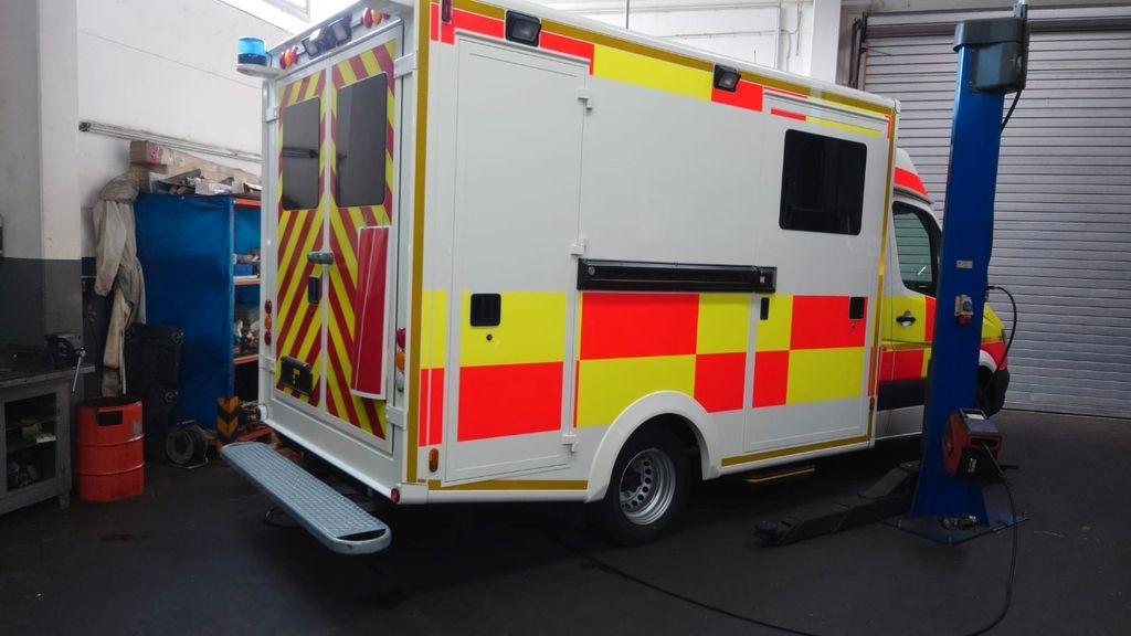 Mercedes-Benz Sprinter 519 / ATM 0km 4x on Stock - Ambulans arabası: fotoğraf 2 Mercedes-Benz Sprinter 519 / ATM 0km 4x on Stock - Ambulans arabası: fotoğraf 2