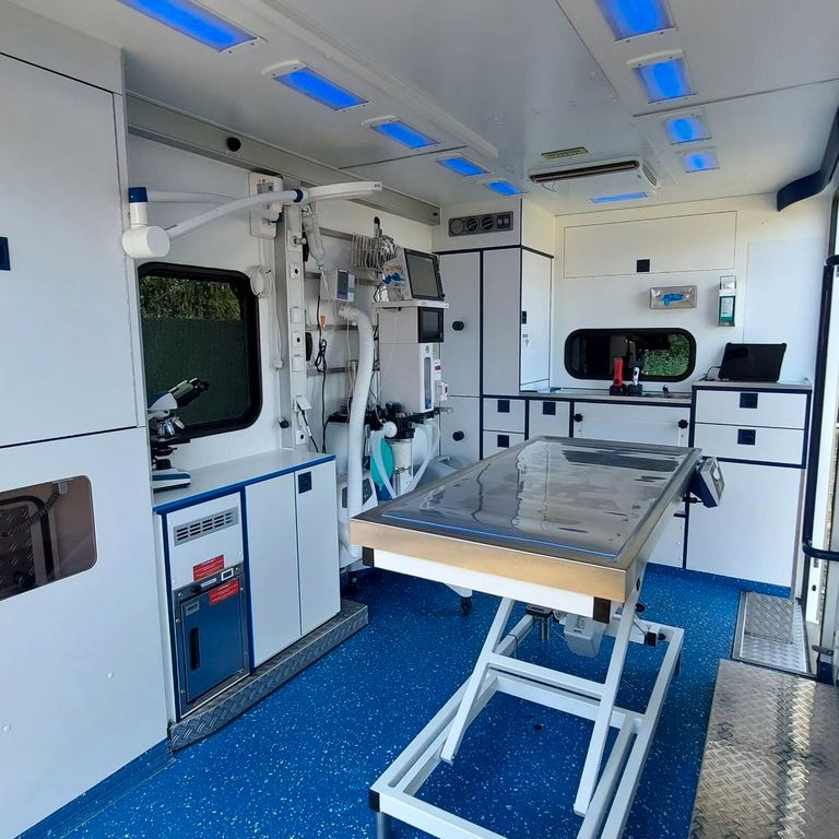 Mercedes-Benz Sprinter 519 Tierarzt Garantie Mercedes-Benz Sprinter 519 Tierarzt Garantie - Ambulans arabası: fotoğraf 1 Mercedes-Benz Sprinter 519 Tierarzt Garantie Mercedes-Benz Sprinter 519 Tierarzt Garantie - Ambulans arabası: fotoğraf 1