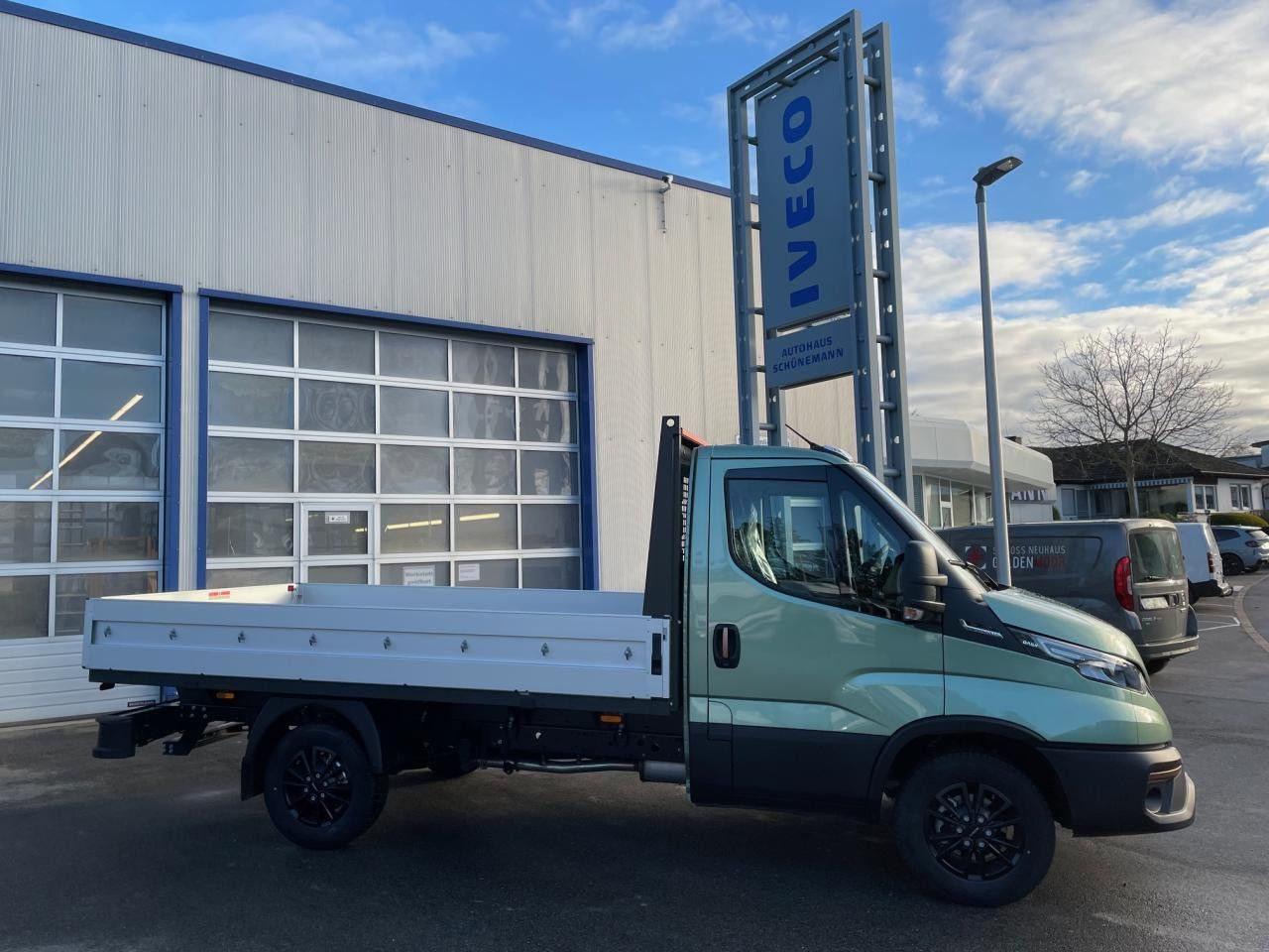 Iveco Daily 35S14A8 Euro6 Klima AHK Navi ZV Iveco Daily 35S14A8 Euro6 Klima AHK Navi ZV - Açık kasa kamyonet: fotoğraf 3 Iveco Daily 35S14A8 Euro6 Klima AHK Navi ZV Iveco Daily 35S14A8 Euro6 Klima AHK Navi ZV - Açık kasa kamyonet: fotoğraf 3