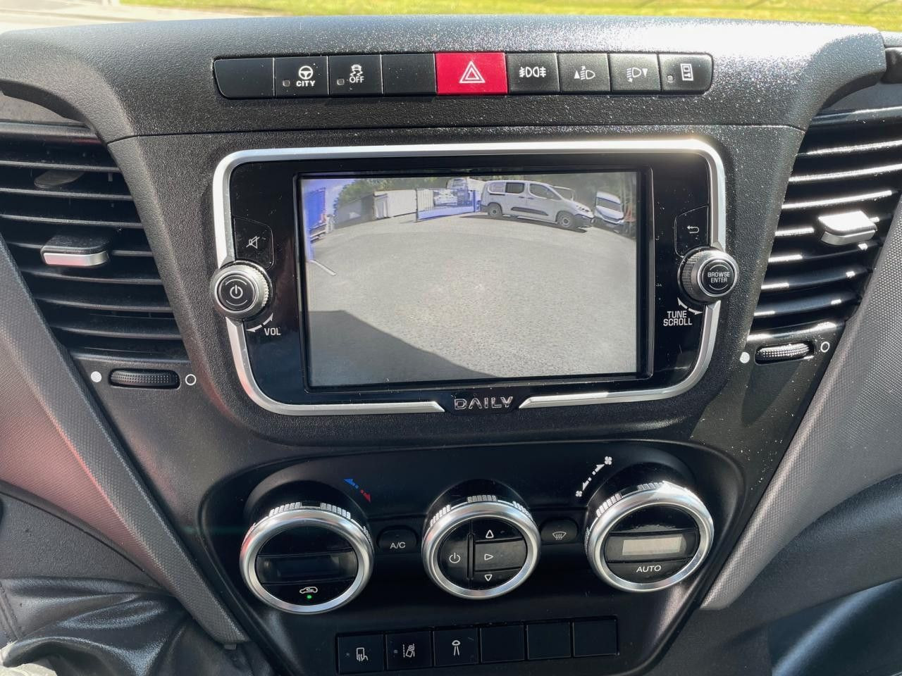 Tenteli kamyonet Iveco Daily 70C21HA8/P (72C) Euro6 Klima AHK Navi ZV: fotoğraf 12