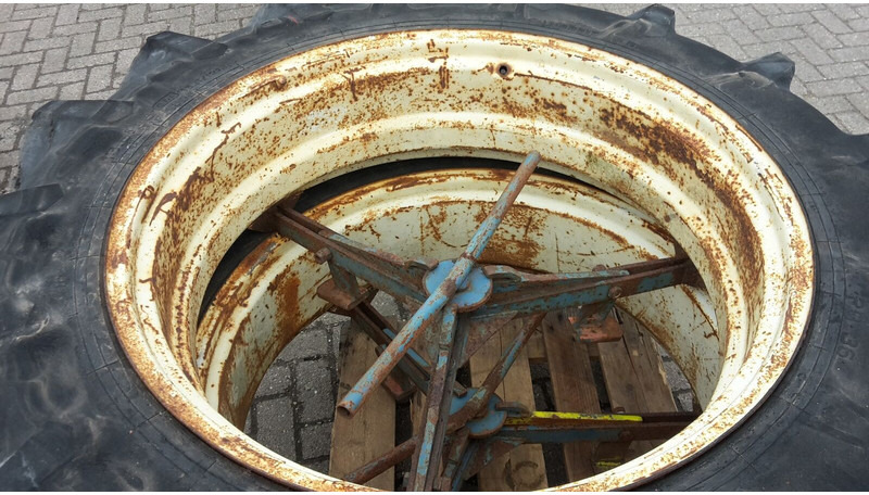 Pirelli - Lastikler ve jantlar: fotoğraf 5 Pirelli - Lastikler ve jantlar: fotoğraf 5