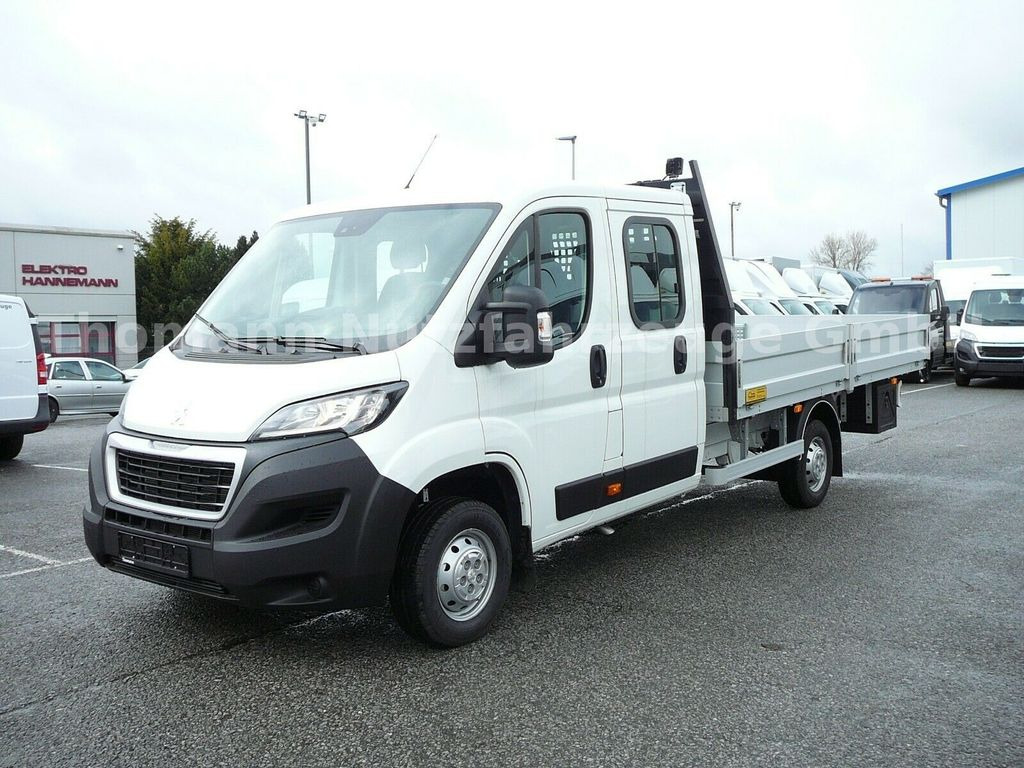 Peugeot Boxer Pritsche 7 Sitzer Klimaaut. Luftfederung - Açık kasa kamyonet, Çift kabin kamyonet: fotoğraf 2 Peugeot Boxer Pritsche 7 Sitzer Klimaaut. Luftfederung - Açık kasa kamyonet, Çift kabin kamyonet: fotoğraf 2