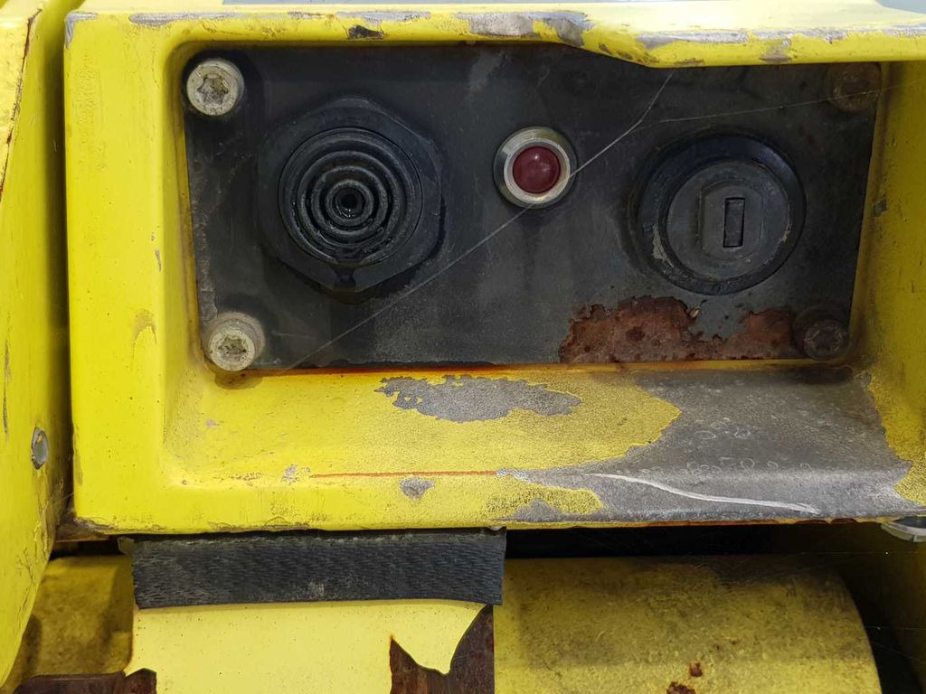 Titreşimli kompaktör Ammann APH 6530 Rüttelplatte / 539kg / 2018 / Diesel Ammann APH 6530 Rüttelplatte / 539kg / 2018 / Diesel: fotoğraf 8