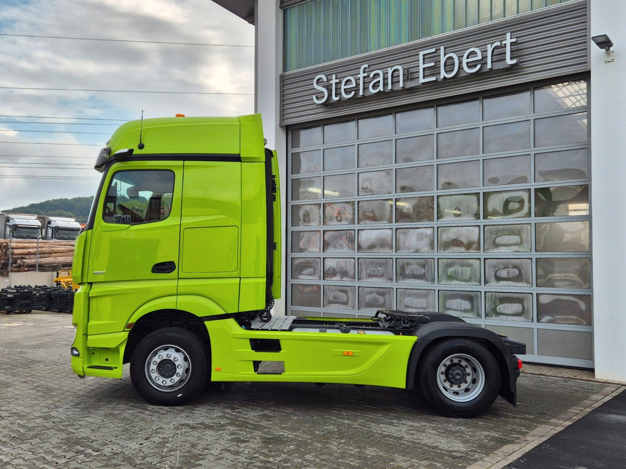 Mercedes-Benz Actros 1851 LS Öl-Retarder Standklima Mirror Big - Çekici: fotoğraf 5 Mercedes-Benz Actros 1851 LS Öl-Retarder Standklima Mirror Big - Çekici: fotoğraf 5