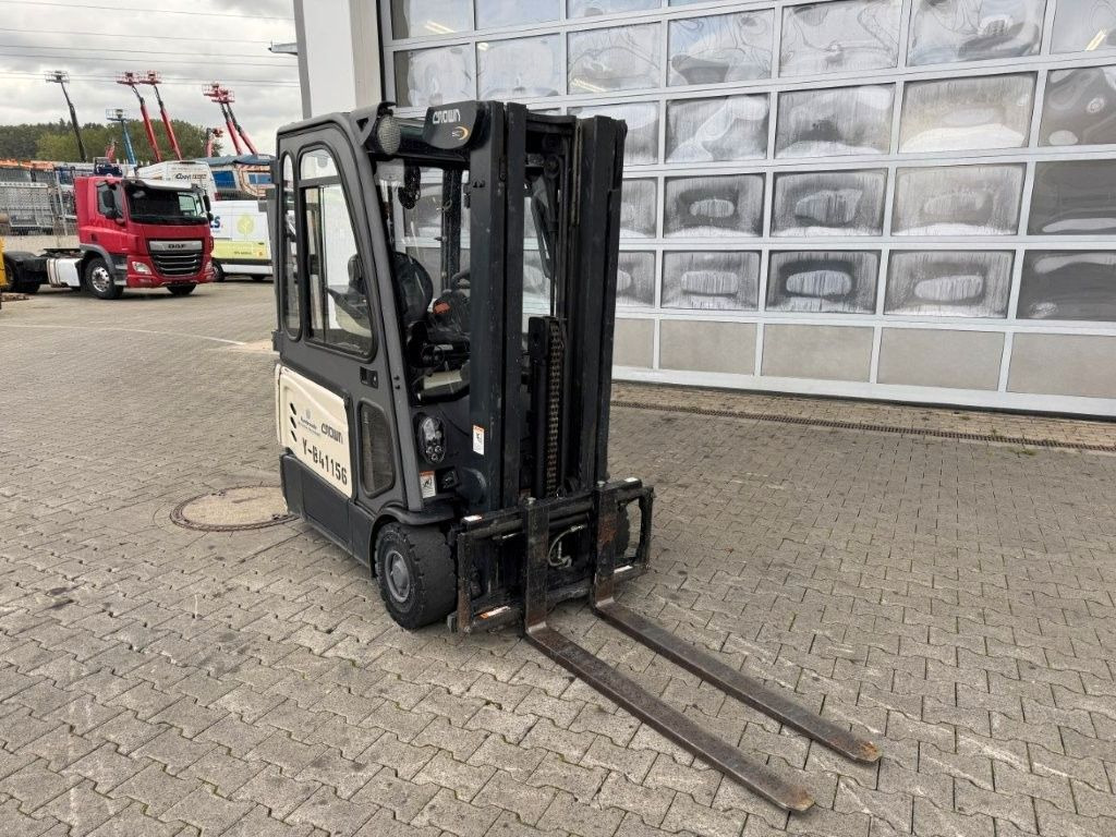 Crown SCT6020-1.3 / Triplex 4,3m / Batterie 06/2020 - Elektrikli forklift: fotoğraf 3 Crown SCT6020-1.3 / Triplex 4,3m / Batterie 06/2020 - Elektrikli forklift: fotoğraf 3