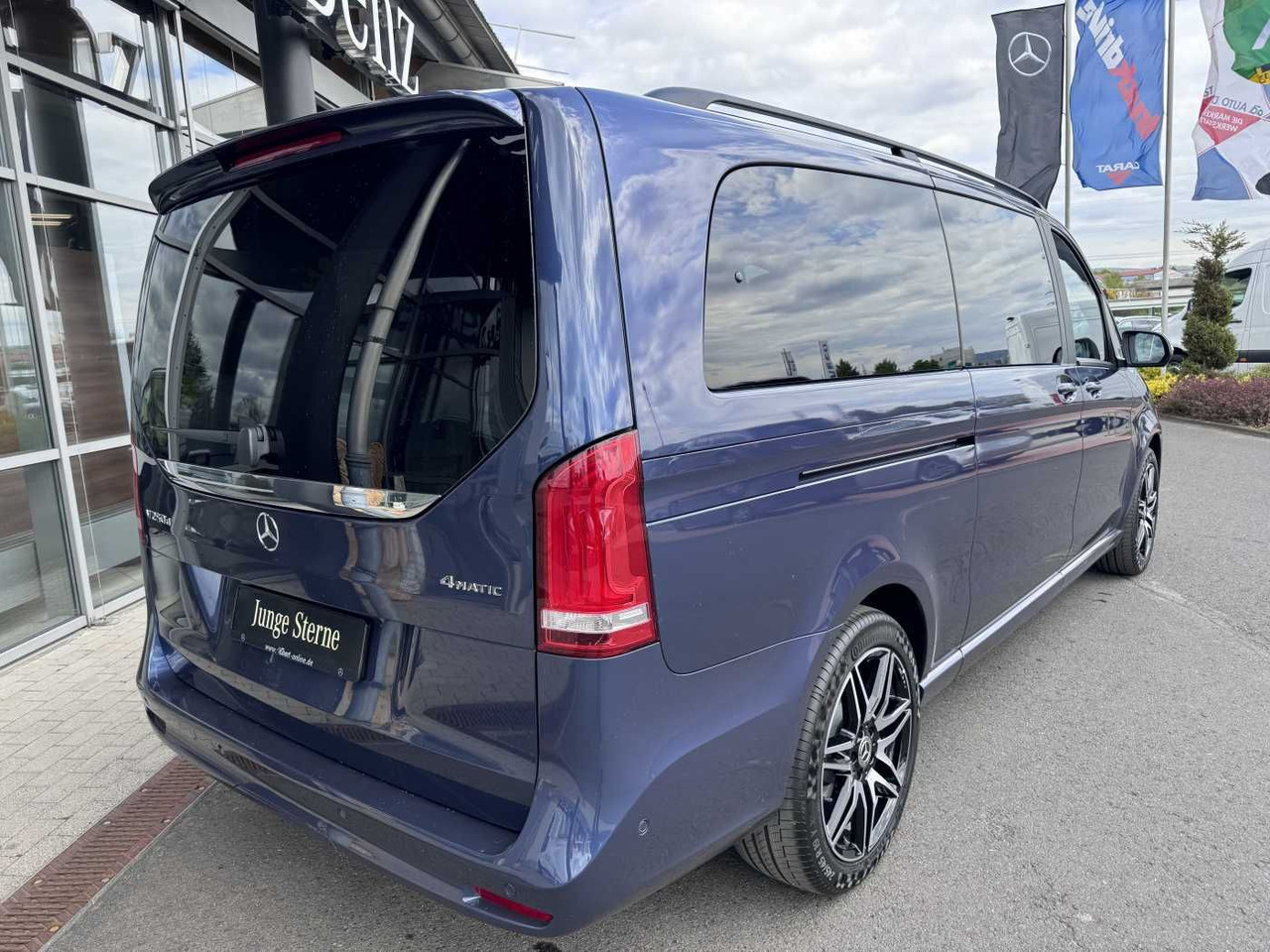 Mercedes-Benz V 250 d EDITION 4MATIC AMG DISTRONIC AHK Tisch - Diğer araçlar: fotoğraf 4 Mercedes-Benz V 250 d EDITION 4MATIC AMG DISTRONIC AHK Tisch - Diğer araçlar: fotoğraf 4