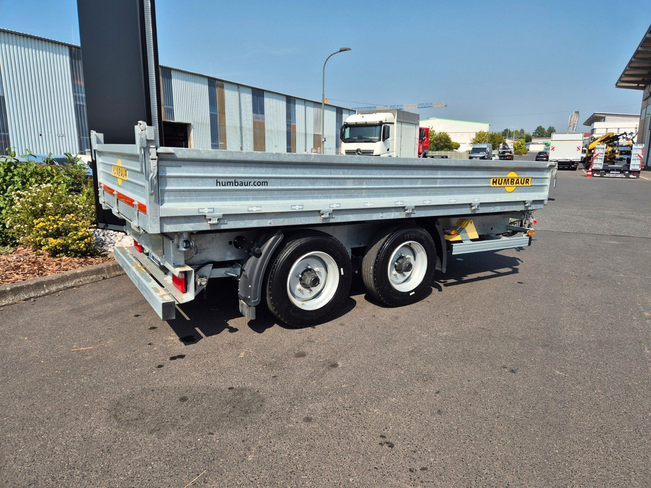 Humbaur HTK 754020 Dreiseitenkipper vollverzinkt - Damperli römork: fotoğraf 4 Humbaur HTK 754020 Dreiseitenkipper vollverzinkt - Damperli römork: fotoğraf 4