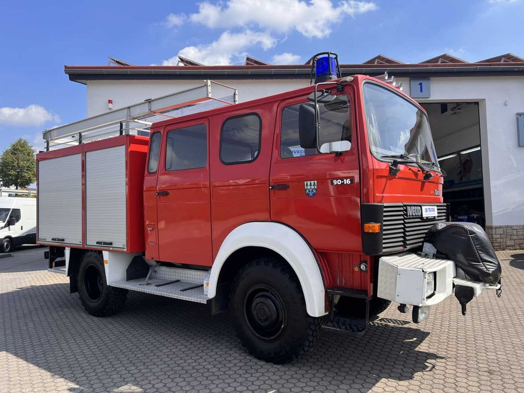 Iveco 75-16 AW 4x4 LF8 Feuerwehr Standheizung 9 Sitze - İtfaiye aracı: fotoğraf 5 Iveco 75-16 AW 4x4 LF8 Feuerwehr Standheizung 9 Sitze - İtfaiye aracı: fotoğraf 5