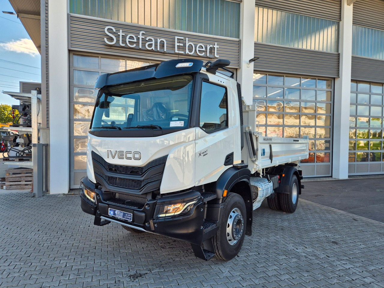 Iveco AD200X46 HR OFF Meiller 3-S.-Kipper *MirrorCam* - Damperli kamyon: fotoğraf 2 Iveco AD200X46 HR OFF Meiller 3-S.-Kipper *MirrorCam* - Damperli kamyon: fotoğraf 2