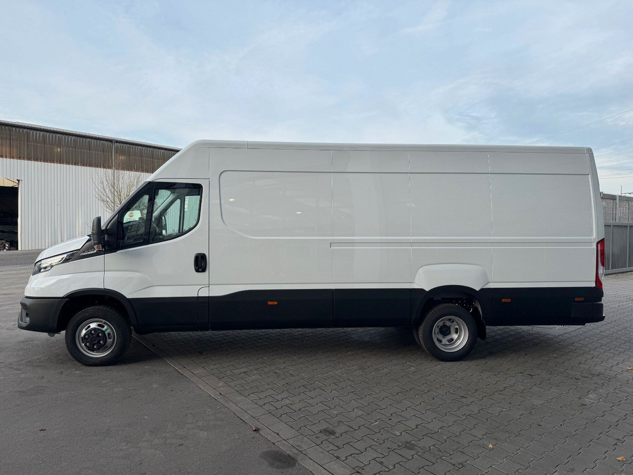 Iveco Daily 35C21 HA8 *R4.100mm*AHK*LED*Automatik* - Panelvan: fotoğraf 5 Iveco Daily 35C21 HA8 *R4.100mm*AHK*LED*Automatik* - Panelvan: fotoğraf 5