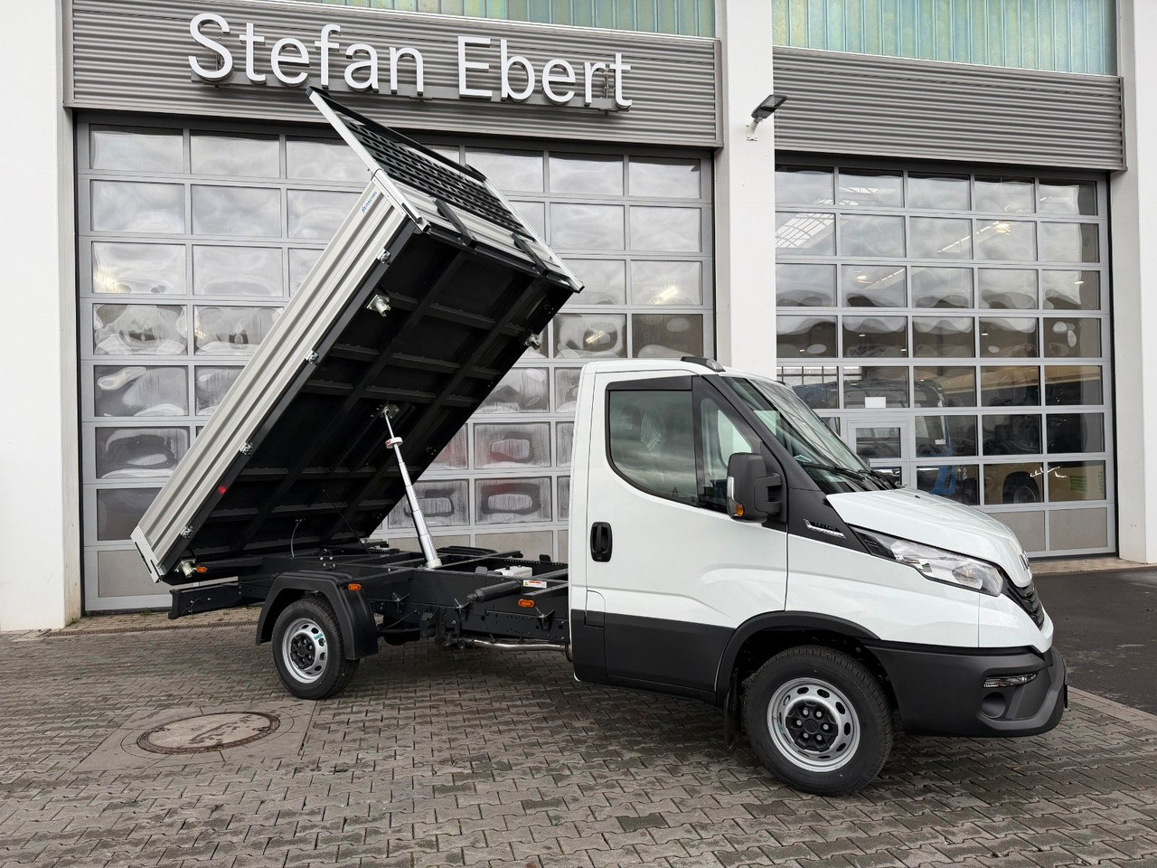 Iveco Daily 35S14 A8*R3.450mm*Automatik*Kamera*2Sitze* - Damperli kamyonet: fotoğraf 2 Iveco Daily 35S14 A8*R3.450mm*Automatik*Kamera*2Sitze* - Damperli kamyonet: fotoğraf 2