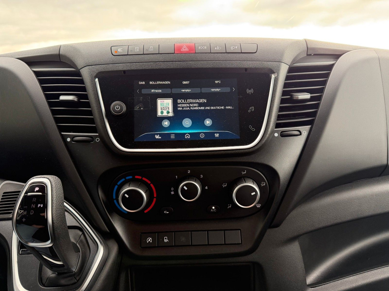 Damperli kamyonet, Çift kabin kamyonet Iveco Daily 35S16 A8 *R.3450mm*Automatik*AHK*7-Sitze*: fotoğraf 14