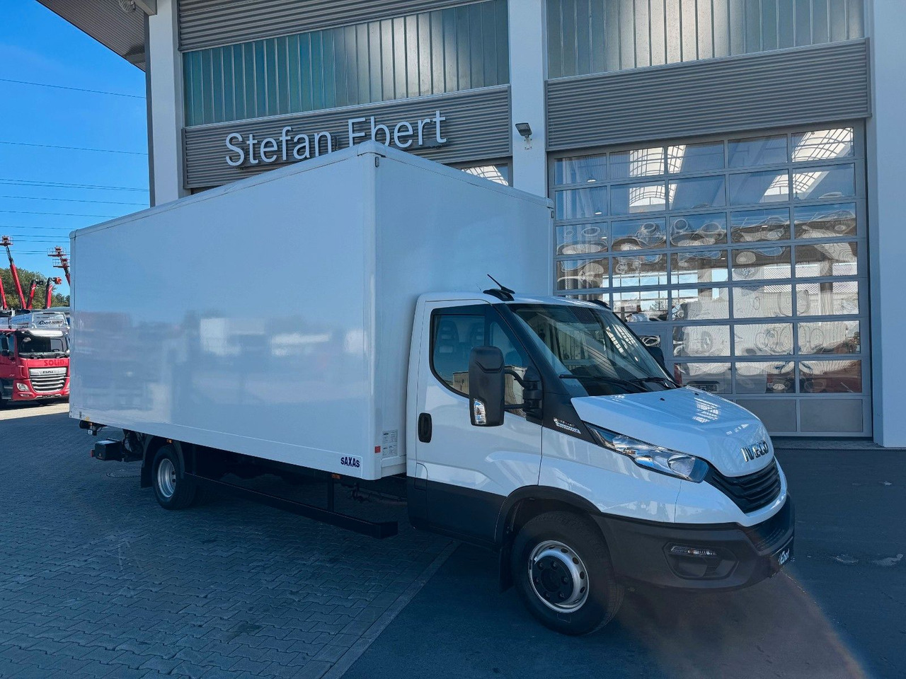 Iveco Daily 70C18 A8 *Koffer*LBW*Automatik* - Kapalı kasa kamyonet: fotoğraf 2 Iveco Daily 70C18 A8 *Koffer*LBW*Automatik* - Kapalı kasa kamyonet: fotoğraf 2
