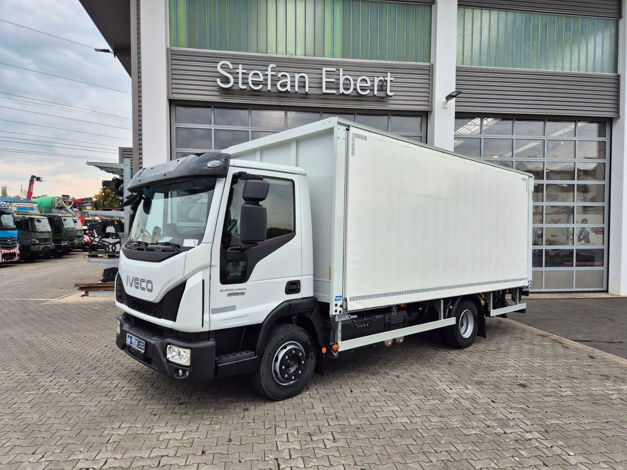 Iveco Eurocargo ML120EL25/P Böse Schiebeplanen LBW AHK - Taşınması içecek kamyon: fotoğraf 3 Iveco Eurocargo ML120EL25/P Böse Schiebeplanen LBW AHK - Taşınması içecek kamyon: fotoğraf 3