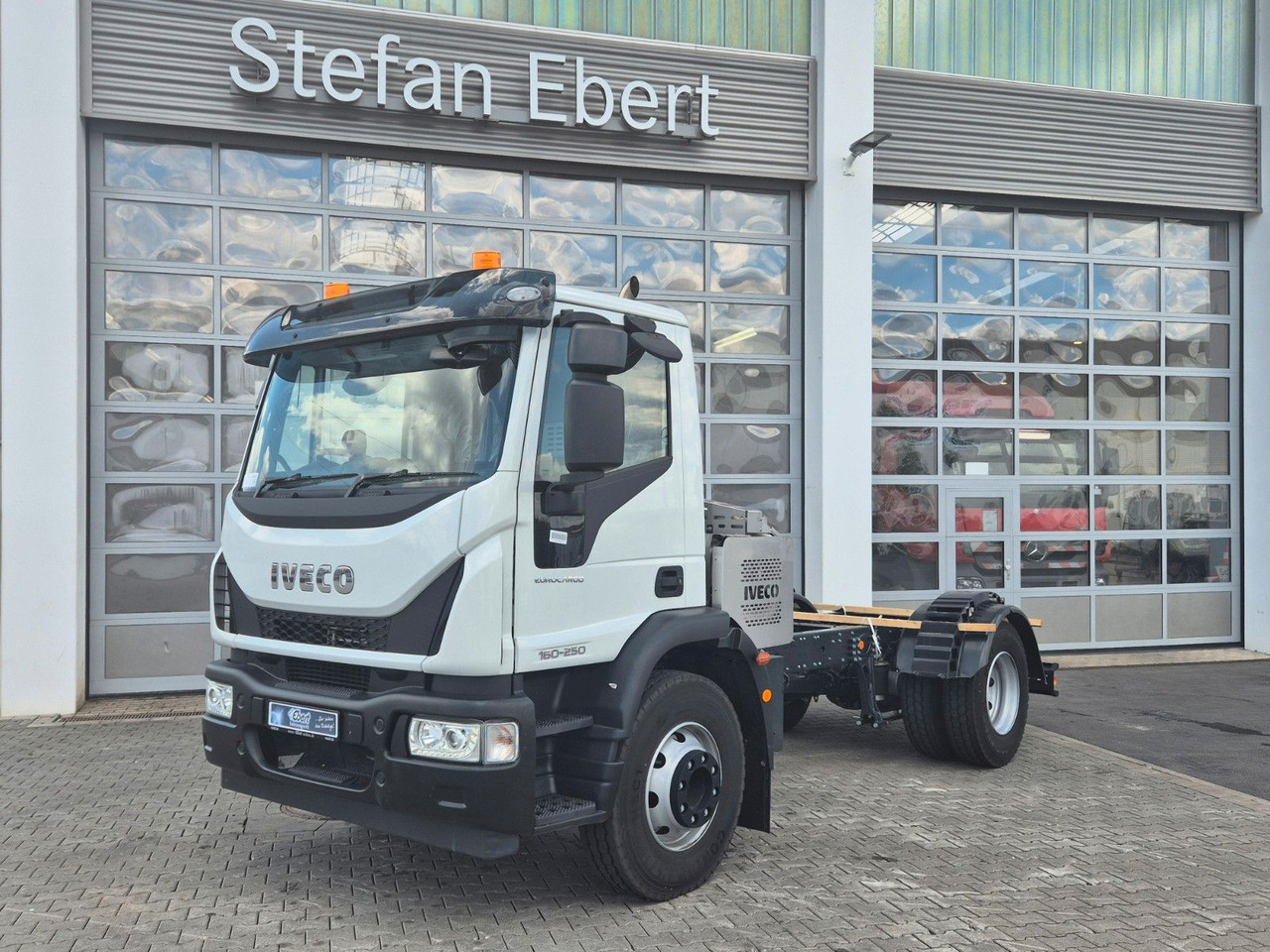 Iveco Eurocargo ML160E25/P EVI_E 4x2 RHD Rechtslenker - Yol süpürme aracı: fotoğraf 3 Iveco Eurocargo ML160E25/P EVI_E 4x2 RHD Rechtslenker - Yol süpürme aracı: fotoğraf 3