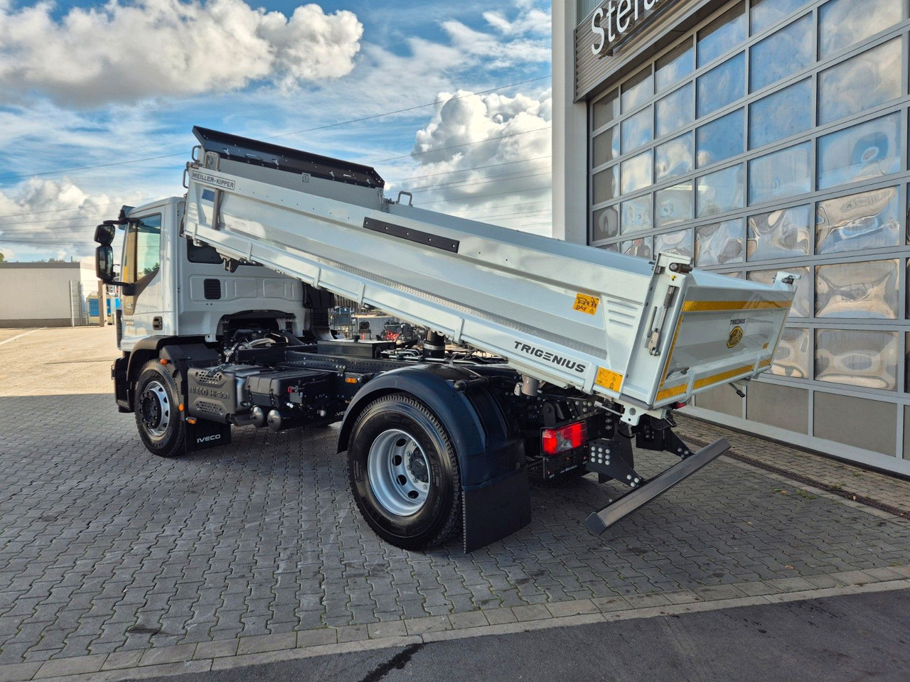 Iveco Eurocargo ML180E32K 4x2 Meiller AHK - Damperli kamyon: fotoğraf 4 Iveco Eurocargo ML180E32K 4x2 Meiller AHK - Damperli kamyon: fotoğraf 4