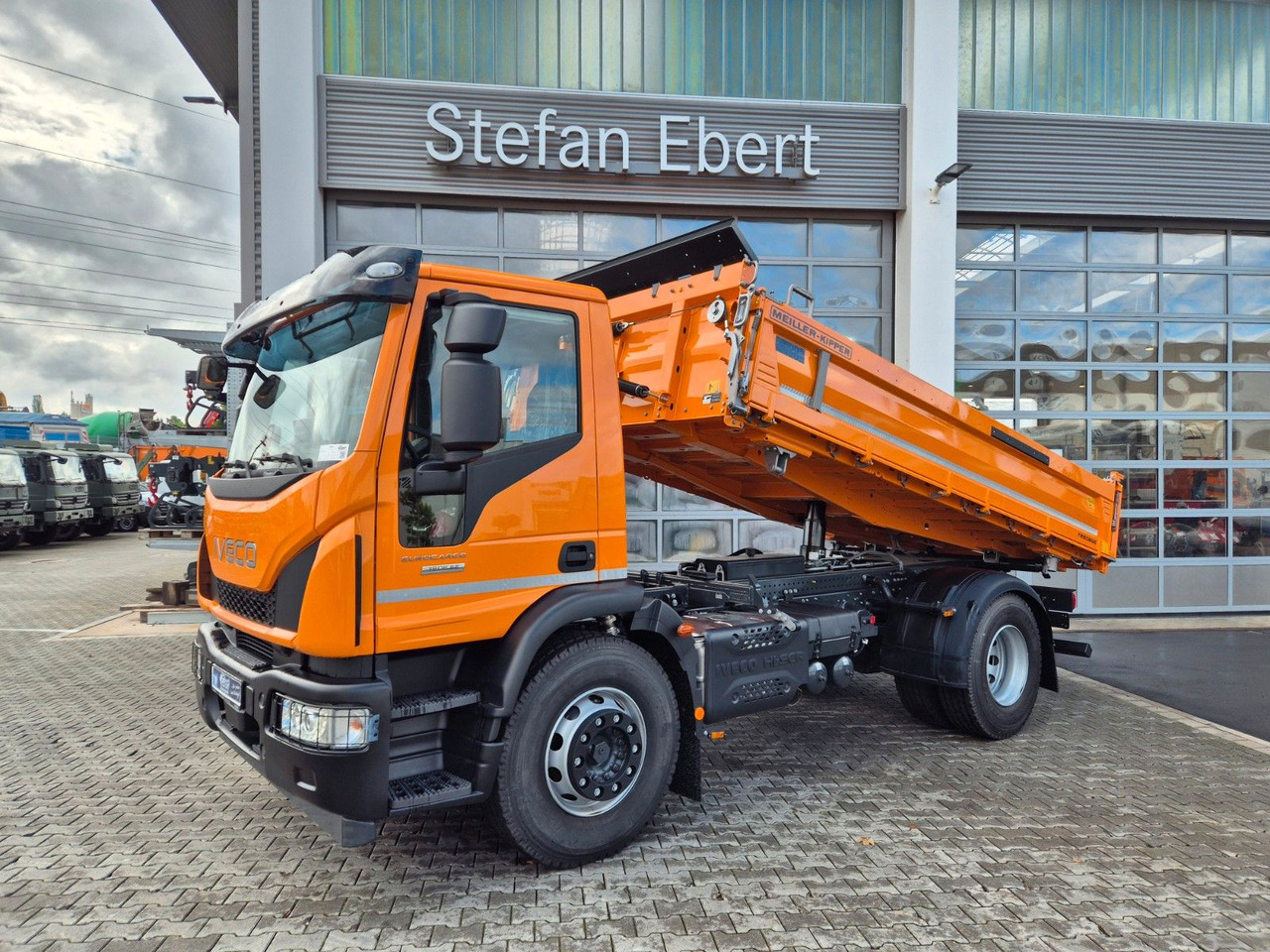 Iveco Eurocargo ML180E32K 4x2 Meiller AHK - Damperli kamyon: fotoğraf 1 Iveco Eurocargo ML180E32K 4x2 Meiller AHK - Damperli kamyon: fotoğraf 1