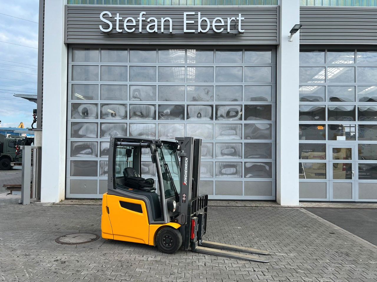 Jungheinrich EFG 215 / Triplex: 4.25m! / SS / 1.573h / 2024 - Elektrikli forklift: fotoğraf 1 Jungheinrich EFG 215 / Triplex: 4.25m! / SS / 1.573h / 2024 - Elektrikli forklift: fotoğraf 1