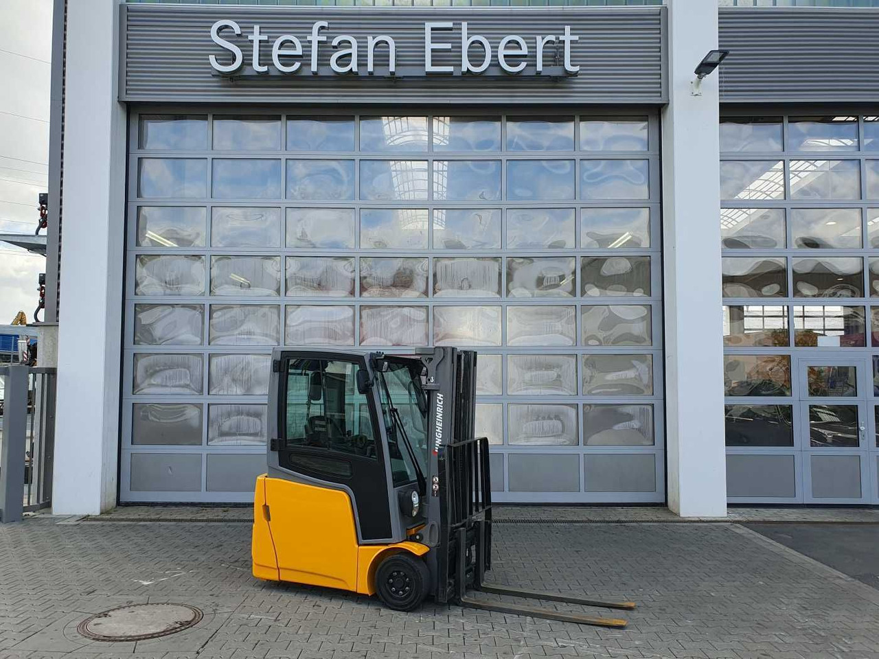 Jungheinrich EFG 215 / Triplex: 4.25m! / SS / 2.472h! / 2020 - Elektrikli forklift: fotoğraf 1 Jungheinrich EFG 215 / Triplex: 4.25m! / SS / 2.472h! / 2020 - Elektrikli forklift: fotoğraf 1
