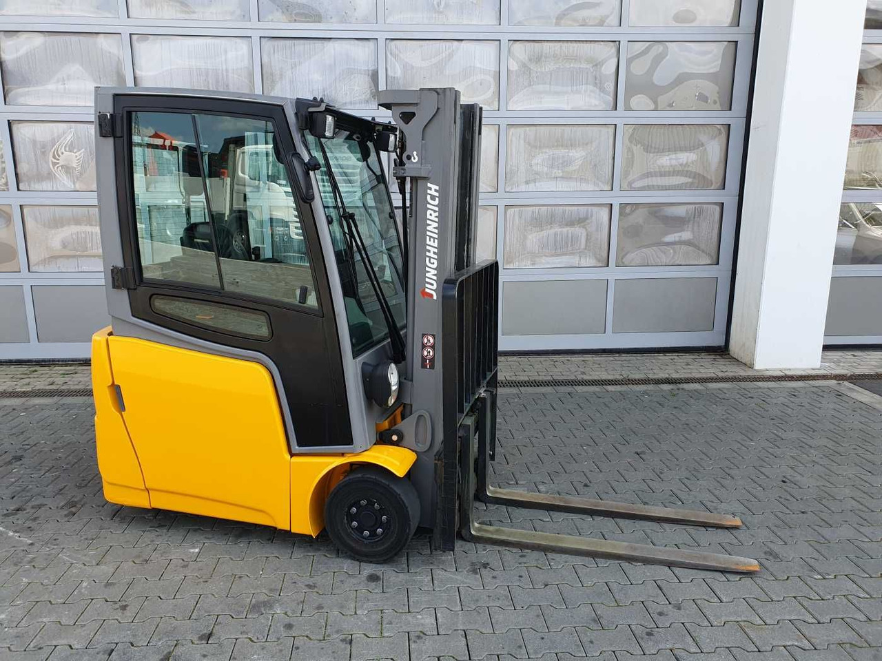 Jungheinrich EFG 215 / Triplex: 4.25m! / SS / 4.166h / 2024 - Elektrikli forklift: fotoğraf 2 Jungheinrich EFG 215 / Triplex: 4.25m! / SS / 4.166h / 2024 - Elektrikli forklift: fotoğraf 2