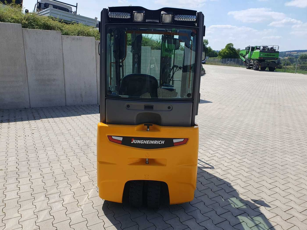 Jungheinrich EFG 215 / Triplex: 4.25m! / SS / 4.166h / 2024 - Elektrikli forklift: fotoğraf 5 Jungheinrich EFG 215 / Triplex: 4.25m! / SS / 4.166h / 2024 - Elektrikli forklift: fotoğraf 5