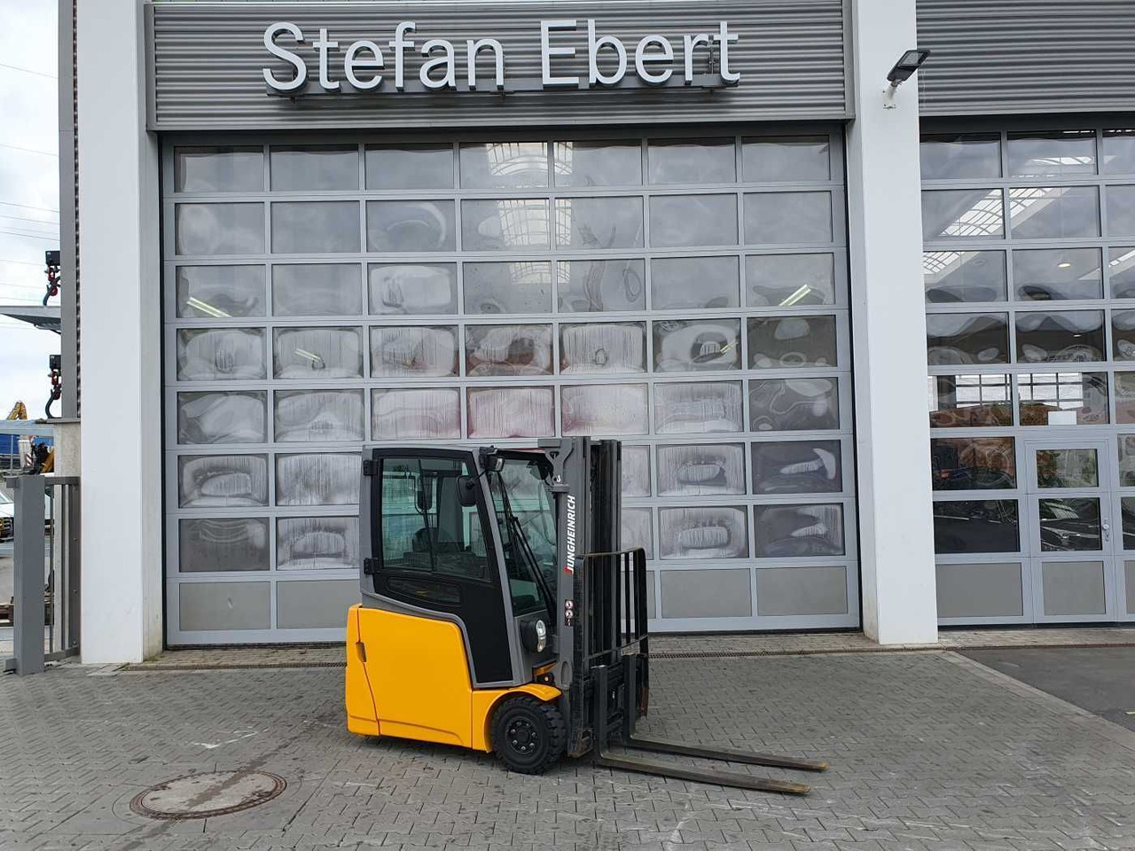 Jungheinrich EFG 215 / Triplex: 4.25m! / SS / 4.297h! - Elektrikli forklift: fotoğraf 1 Jungheinrich EFG 215 / Triplex: 4.25m! / SS / 4.297h! - Elektrikli forklift: fotoğraf 1