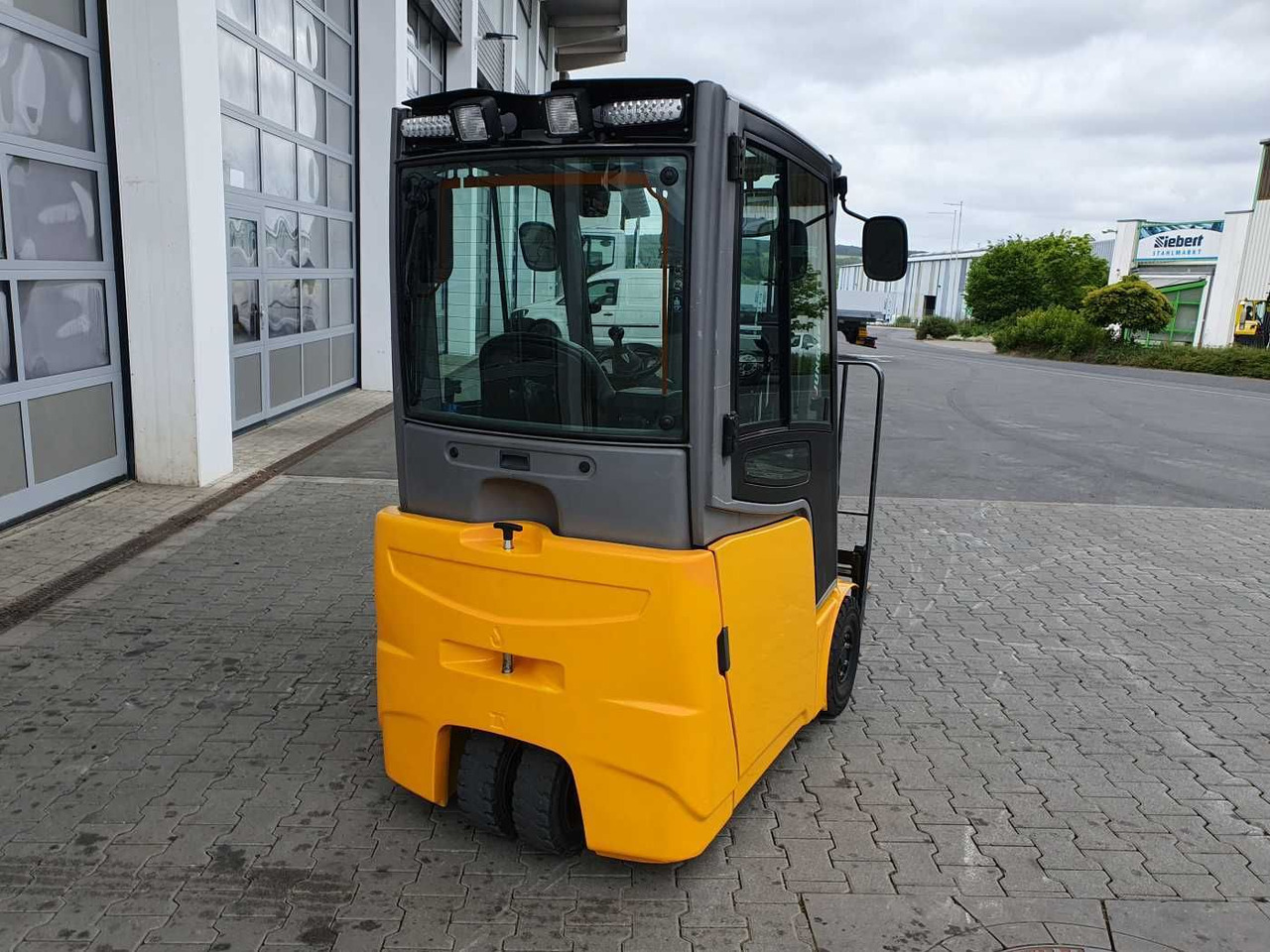 Jungheinrich EFG 215 / Triplex: 4.25m! / SS / 4.297h! - Elektrikli forklift: fotoğraf 4 Jungheinrich EFG 215 / Triplex: 4.25m! / SS / 4.297h! - Elektrikli forklift: fotoğraf 4