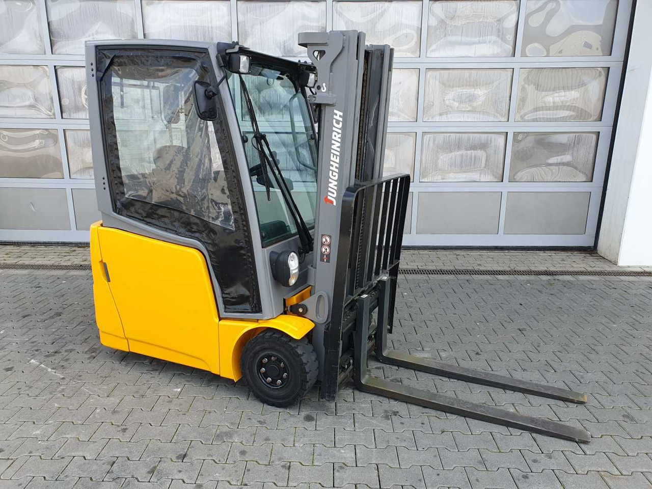 Jungheinrich EFG 215 / Triplex 4.25m / SS / nur 1.680h / 2021 - Elektrikli forklift: fotoğraf 2 Jungheinrich EFG 215 / Triplex 4.25m / SS / nur 1.680h / 2021 - Elektrikli forklift: fotoğraf 2