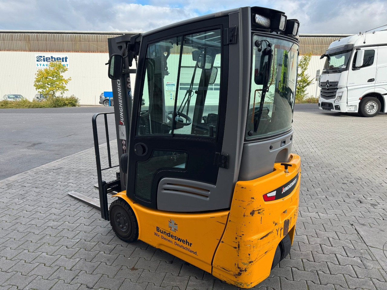 Elektrikli forklift Jungheinrich EFG 215 / Triplex: 4.25m! / SS / nur 716h!: fotoğraf 7