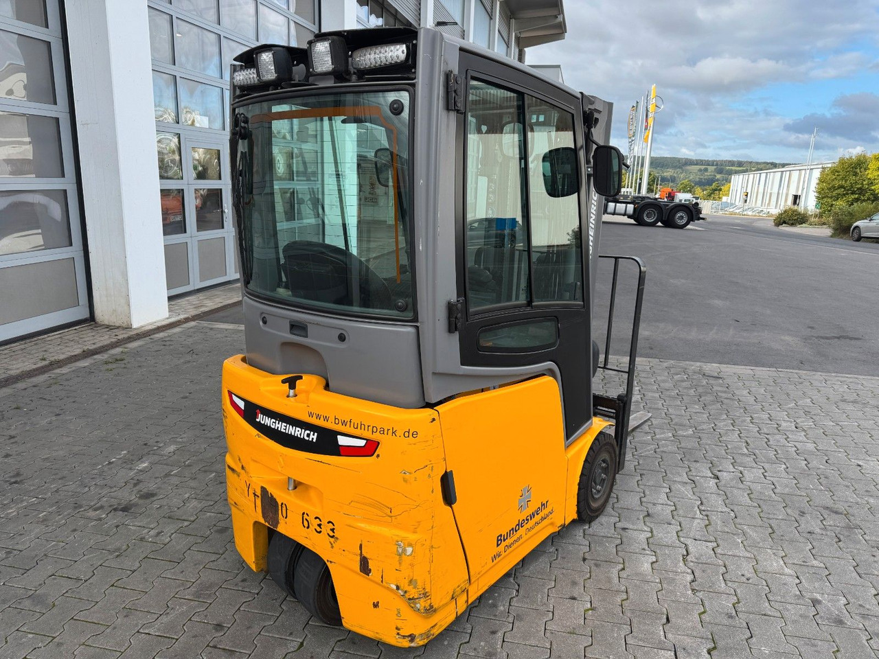 Elektrikli forklift Jungheinrich EFG 215 / Triplex: 4.25m! / SS / nur 716h!: fotoğraf 9