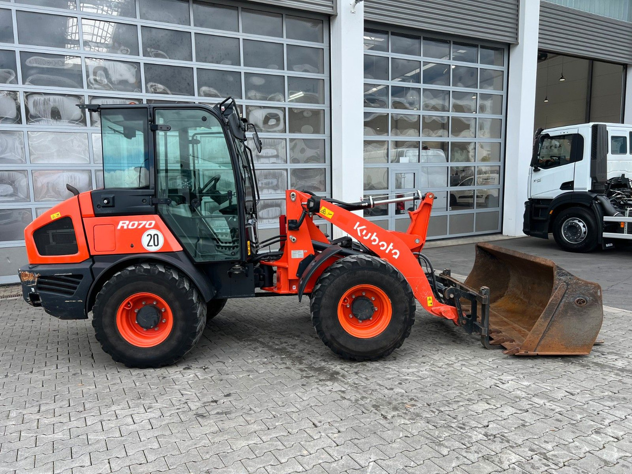 Kubota R070 / Gabel & Schaufel / nur 1.869h! - Tekerlekli yükleyici: fotoğraf 2 Kubota R070 / Gabel & Schaufel / nur 1.869h! - Tekerlekli yükleyici: fotoğraf 2