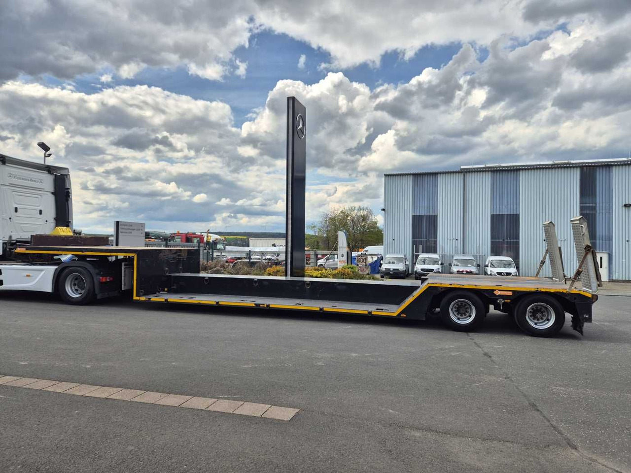 LinTrailers S2A 14 LSDN Teleskopierbar BPW-Achsen 57.000km - Alçak çerçeveli platform dorse: fotoğraf 4 LinTrailers S2A 14 LSDN Teleskopierbar BPW-Achsen 57.000km - Alçak çerçeveli platform dorse: fotoğraf 4