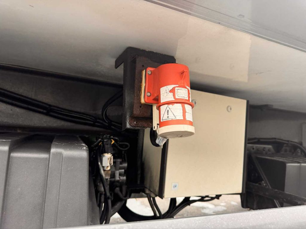 Refrijeratör kamyon MAN TGS 26.440 6x2-2 LL Carrier LBW Lift-+Lenkachse: fotoğraf 12