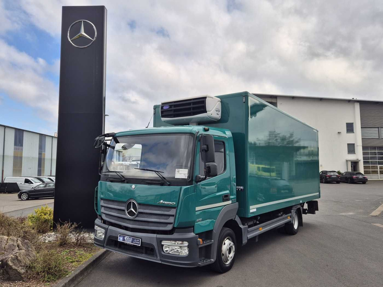Mercedes-Benz Atego 816 L Carrier Xarios 500 Ladebordwand Tür - Frigorifik kamyonet: fotoğraf 1 Mercedes-Benz Atego 816 L Carrier Xarios 500 Ladebordwand Tür - Frigorifik kamyonet: fotoğraf 1