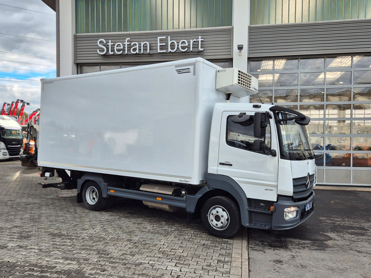 Mercedes-Benz Atego 818 L 4x2 LBW ThermoKing V-600 - Frigorifik kamyonet: fotoğraf 4 Mercedes-Benz Atego 818 L 4x2 LBW ThermoKing V-600 - Frigorifik kamyonet: fotoğraf 4