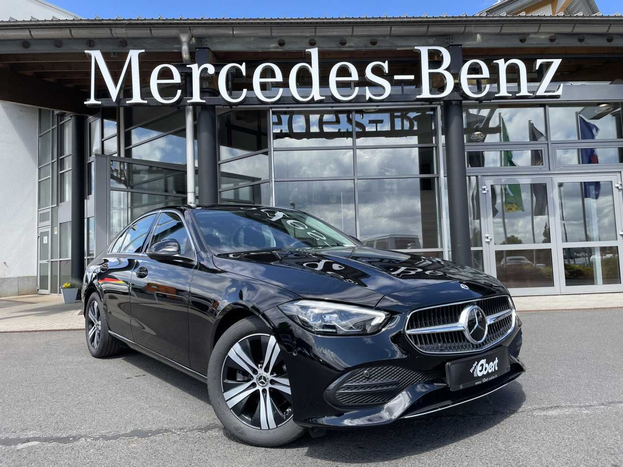 Mercedes-Benz C 180 9G Avantgarde Memory+Distr+ 360°+Keyless+L - Sedan araba: fotoğraf 1 Mercedes-Benz C 180 9G Avantgarde Memory+Distr+ 360°+Keyless+L - Sedan araba: fotoğraf 1