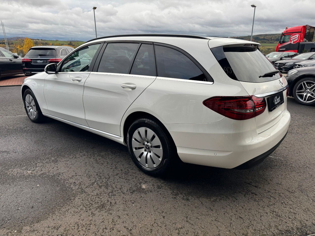 Mercedes-Benz C 180d T LED+RKamera+SHZ+DAB - Station wagon: fotoğraf 3 Mercedes-Benz C 180d T LED+RKamera+SHZ+DAB - Station wagon: fotoğraf 3