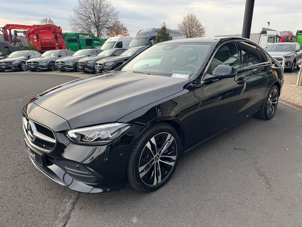 Mercedes-Benz C 220d Avantgarde+Pano+HUD+RFK+TotW+AmbiPrem - Sedan araba: fotoğraf 3 Mercedes-Benz C 220d Avantgarde+Pano+HUD+RFK+TotW+AmbiPrem - Sedan araba: fotoğraf 3