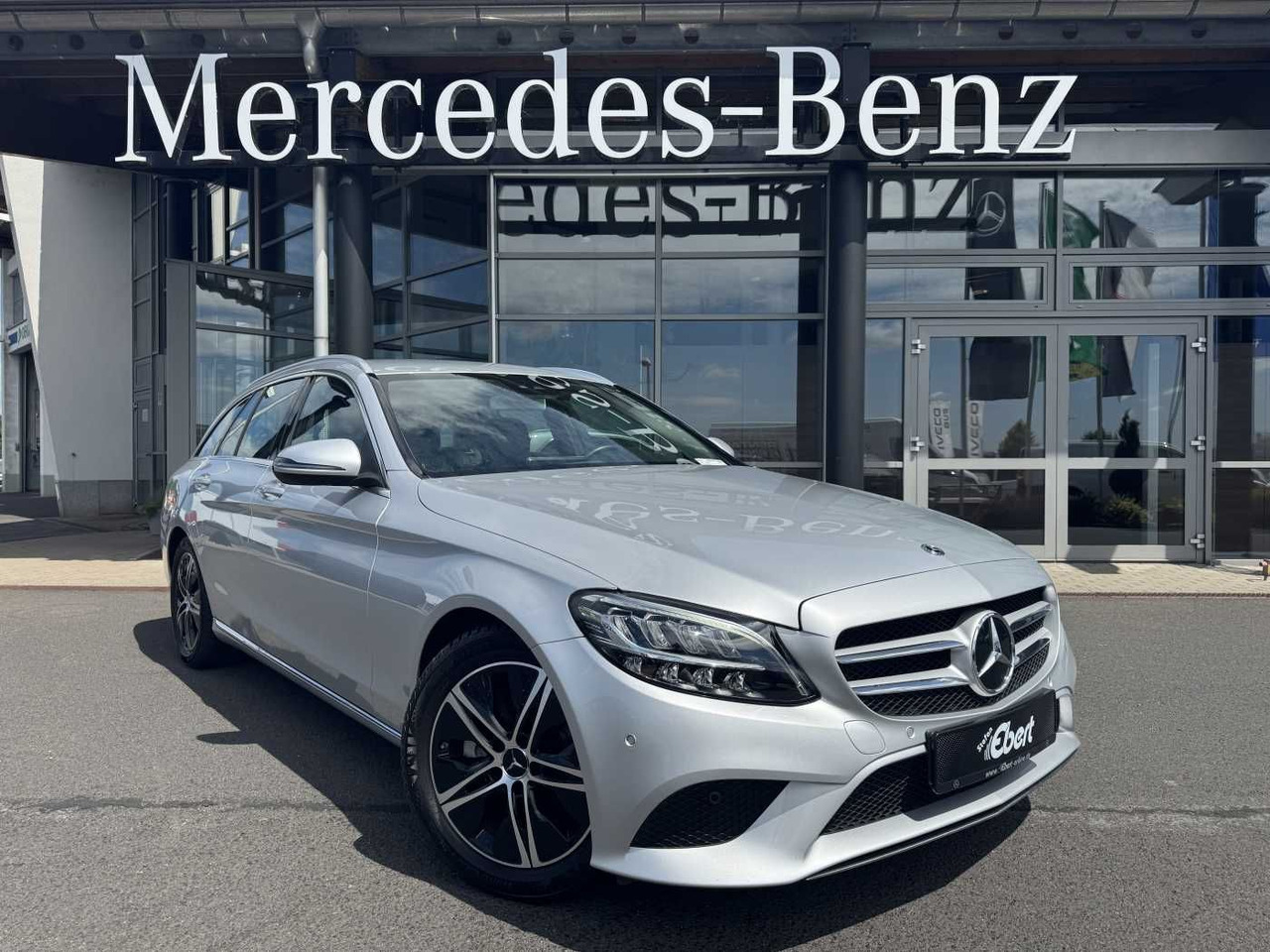 Mercedes-Benz C 220d T Avantgarde+RKamera+LED+TotW+SpurH - Binek araba: fotoğraf 1 Mercedes-Benz C 220d T Avantgarde+RKamera+LED+TotW+SpurH - Binek araba: fotoğraf 1