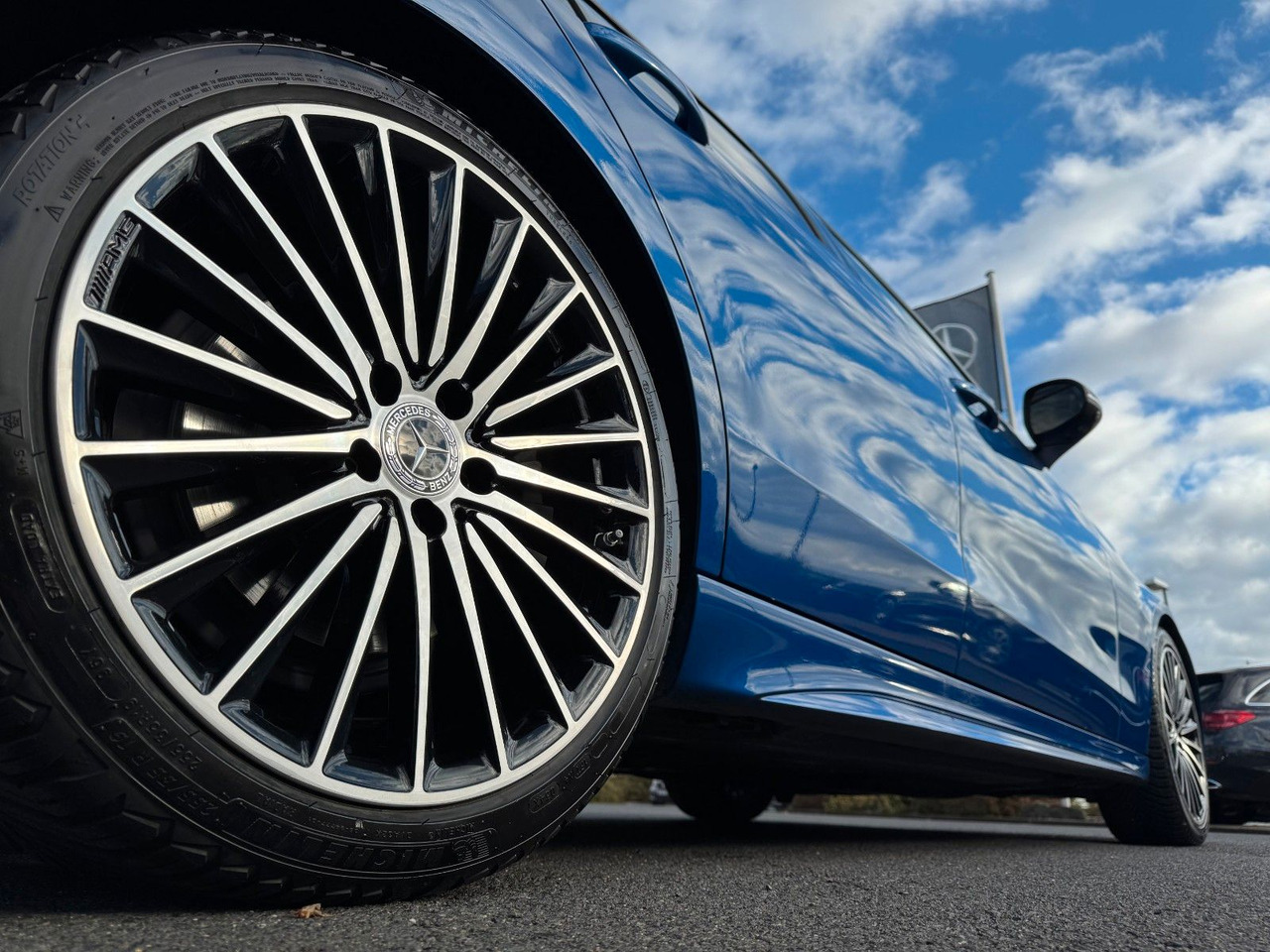 Mercedes-Benz C 300d AMG+Burmester+Distr+Digital+360+ - Sedan araba: fotoğraf 5 Mercedes-Benz C 300d AMG+Burmester+Distr+Digital+360+ - Sedan araba: fotoğraf 5