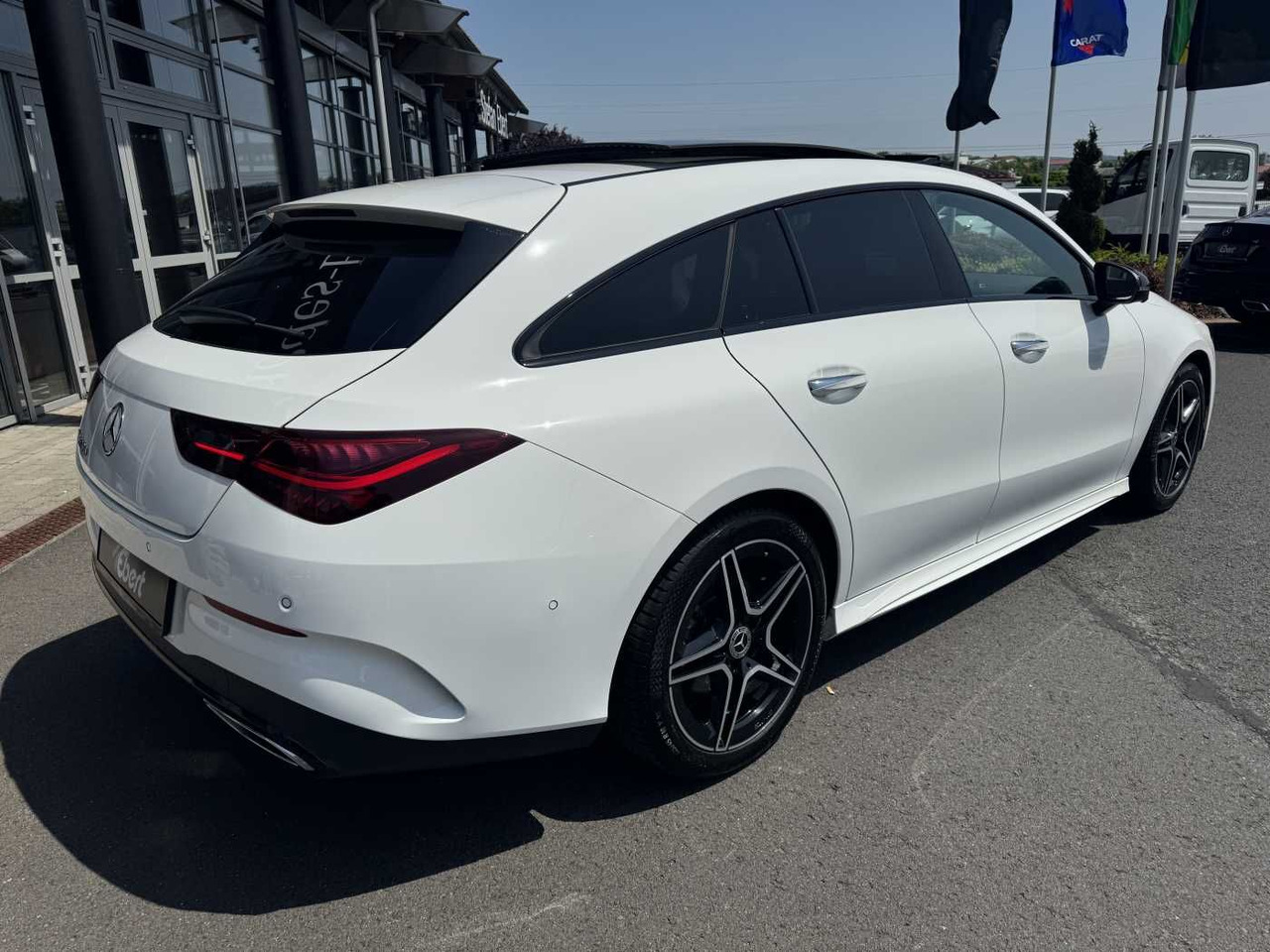 Mercedes-Benz CLA 220d Shooting Brake AMG+Pano+Distr+AHK+uvm. - Station wagon: fotoğraf 4 Mercedes-Benz CLA 220d Shooting Brake AMG+Pano+Distr+AHK+uvm. - Station wagon: fotoğraf 4