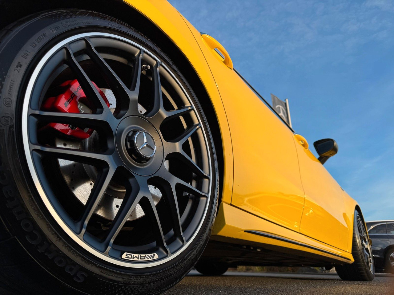 Mercedes-Benz CLA 45 AMG+Aerodynamic+Pano+Burm+Multikontur+ - Coupe: fotoğraf 5 Mercedes-Benz CLA 45 AMG+Aerodynamic+Pano+Burm+Multikontur+ - Coupe: fotoğraf 5