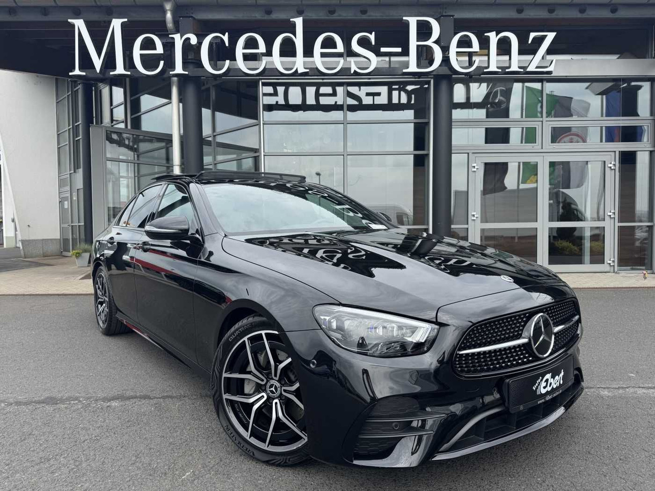 Mercedes-Benz E 220d AMG+Pano+Distr+Multibeam+RFK+Night - Sedan araba: fotoğraf 1 Mercedes-Benz E 220d AMG+Pano+Distr+Multibeam+RFK+Night - Sedan araba: fotoğraf 1