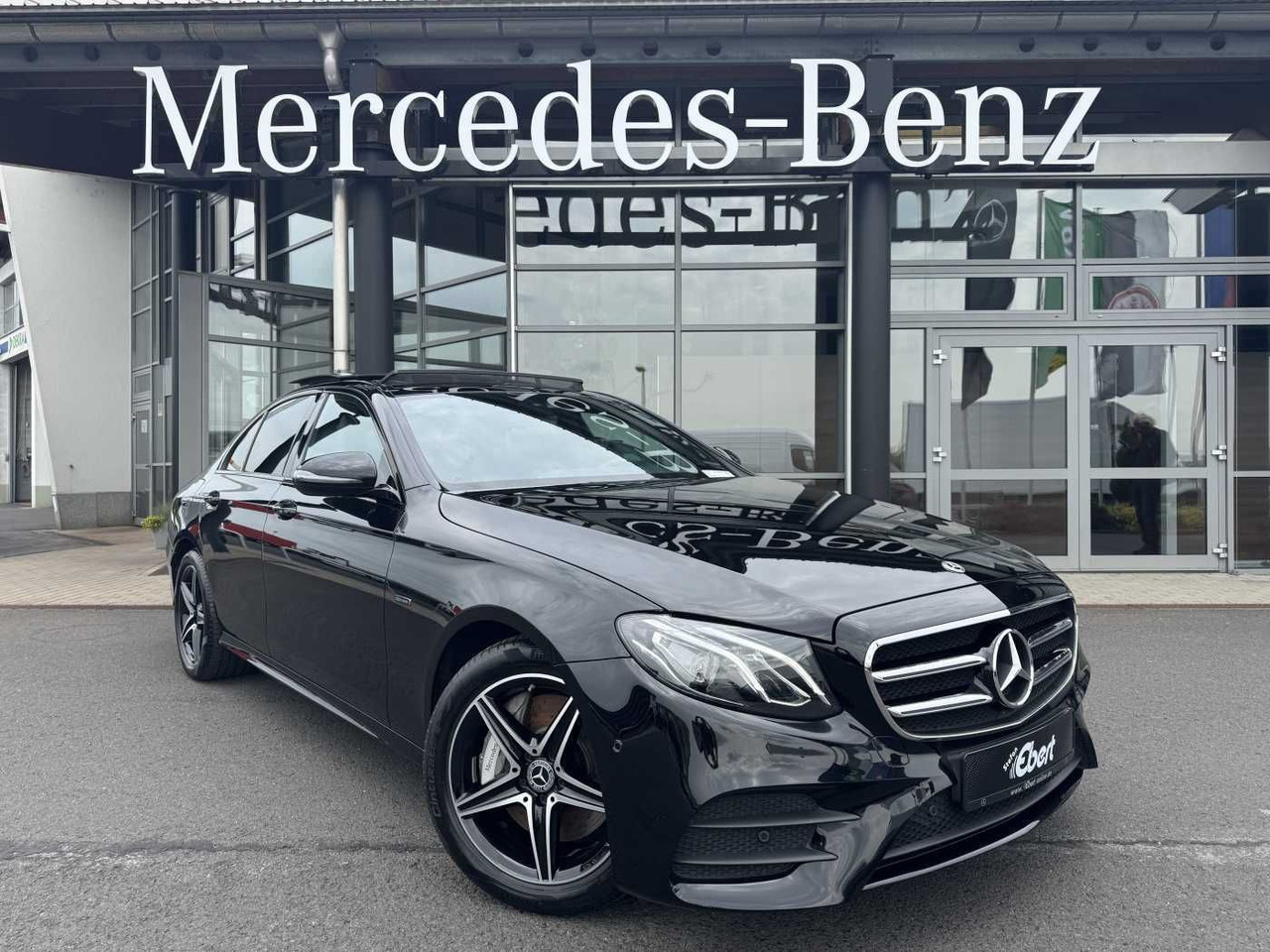 Mercedes-Benz E 300de 9G AMG+Pano+Memory+Ambiente+ RFK+Night - Sedan araba: fotoğraf 1 Mercedes-Benz E 300de 9G AMG+Pano+Memory+Ambiente+ RFK+Night - Sedan araba: fotoğraf 1