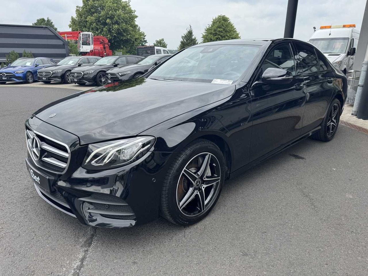 Mercedes-Benz E 300de 9G AMG+Pano+Memory+Ambiente+ RFK+Night - Sedan araba: fotoğraf 2 Mercedes-Benz E 300de 9G AMG+Pano+Memory+Ambiente+ RFK+Night - Sedan araba: fotoğraf 2