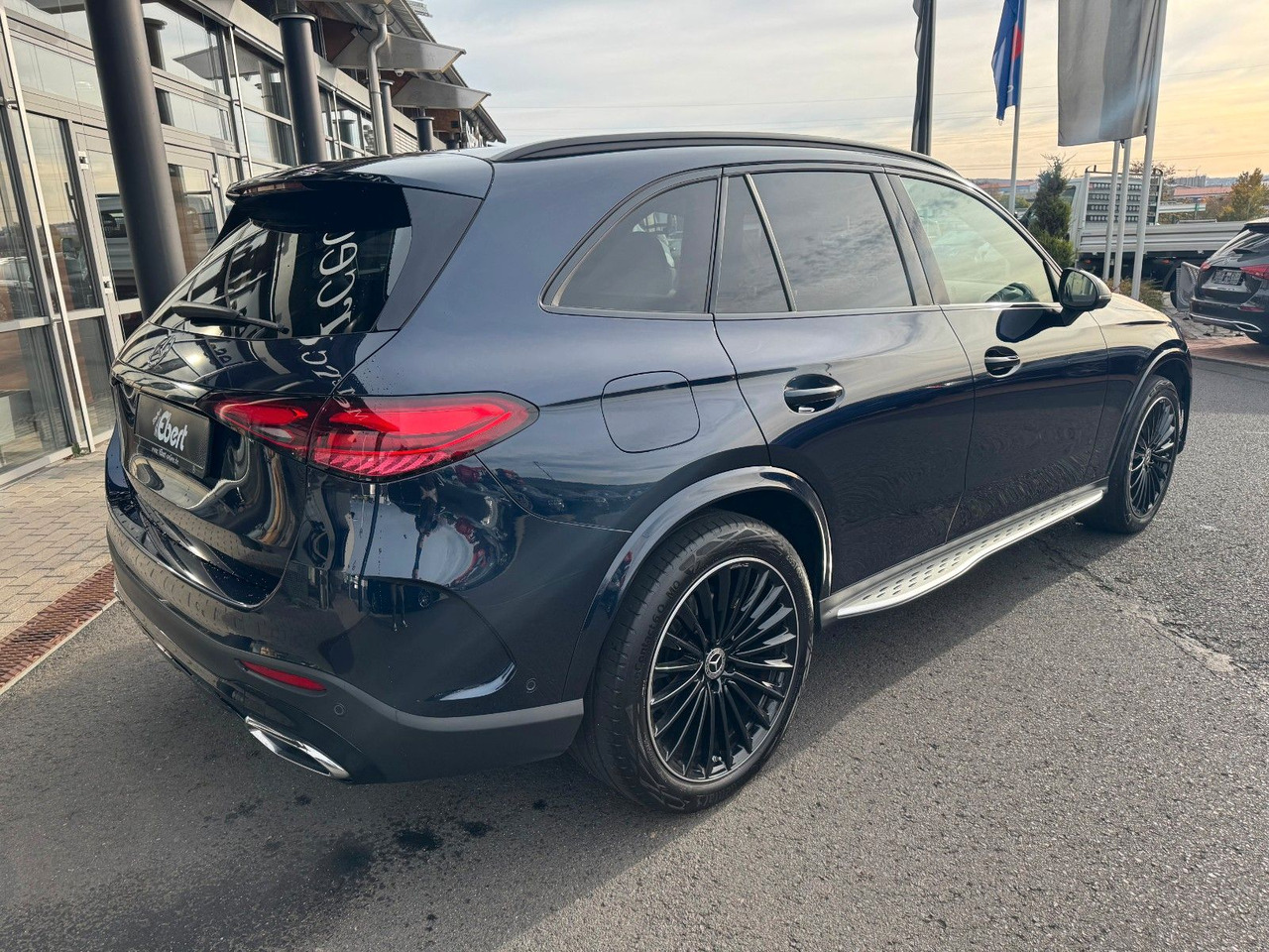 Mercedes-Benz GLC 300 4M+AMG+Pano+Burm+360+Memory - SUV: fotoğraf 4 Mercedes-Benz GLC 300 4M+AMG+Pano+Burm+360+Memory - SUV: fotoğraf 4