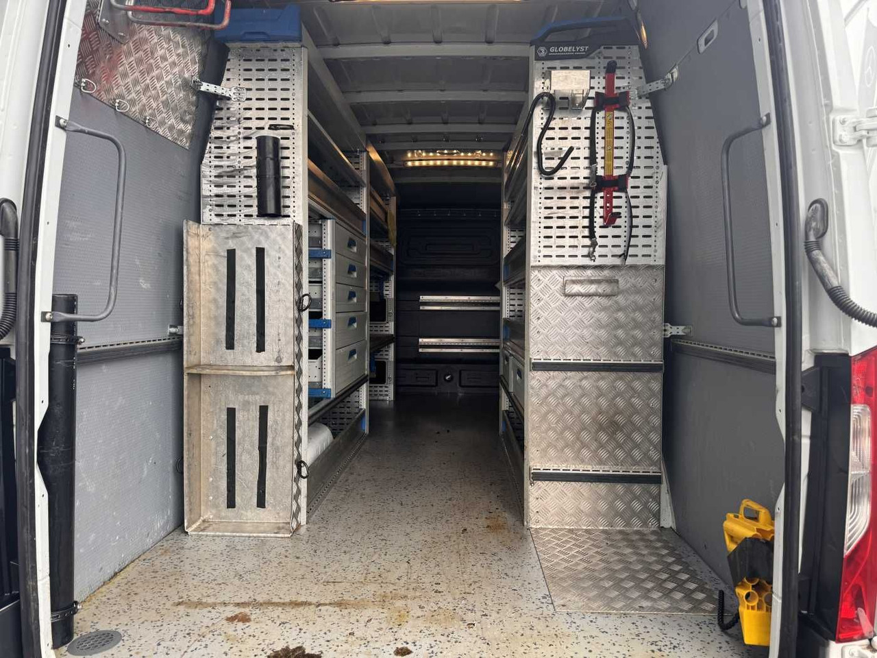 Panelvan Mercedes-Benz Sprinter 516 CDI Werkstatt/Regal AHK3,5to Klima: fotoğraf 7 Panelvan Mercedes-Benz Sprinter 516 CDI Werkstatt/Regal AHK3,5to Klima: fotoğraf 7